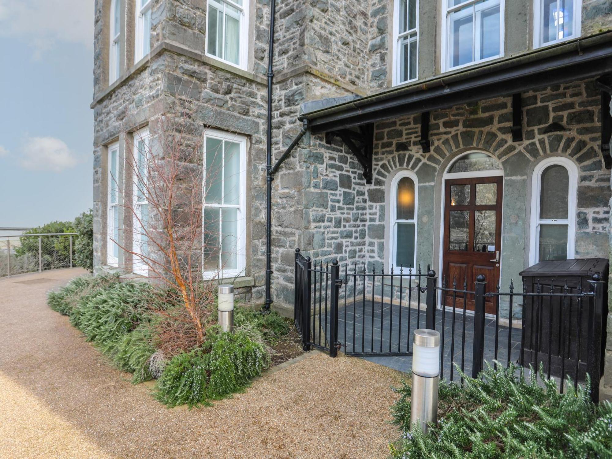 Harlech Apartments - Gwern 外观 照片